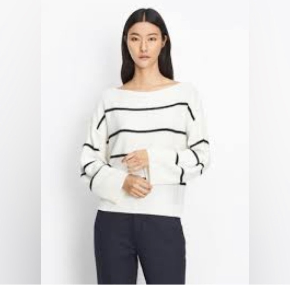 Vince Boat Neck Cashmere light cream and black sweater